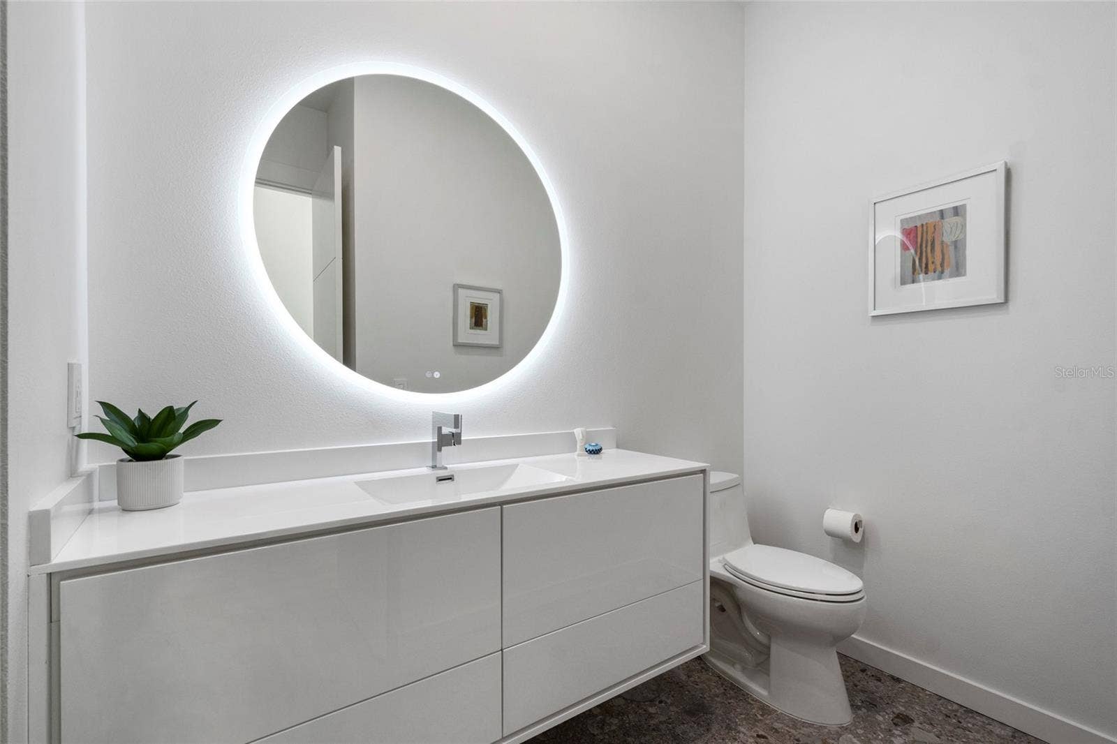 9061 RON DEN LANE, Windermere, FL 34786 EN SUITE TO BEDROOM 2