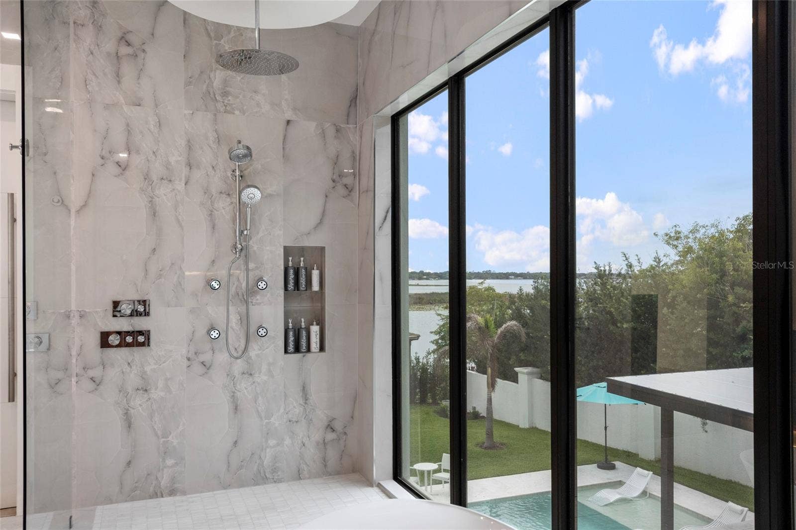 9061 RON DEN LANE, Windermere, FL 34786 9061 RON DEN LANE, Windermere, FL 34786