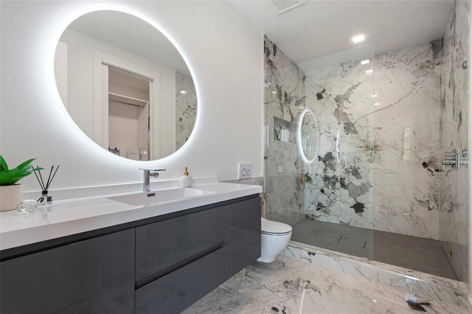 9061 RON DEN LANE, Windermere, FL 34786 SECONDARY PRIMARY SUITE-5TH BEDROOM