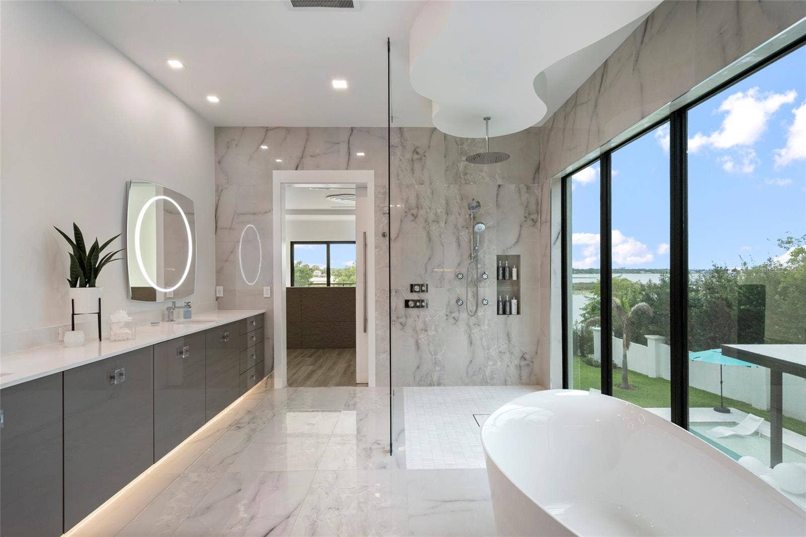9061 RON DEN LANE, Windermere, FL 34786 9061 RON DEN LANE, Windermere, FL 34786