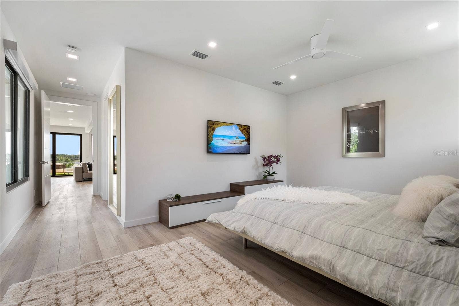 9061 RON DEN LANE, Windermere, FL 34786 9061 RON DEN LANE, Windermere, FL 34786
