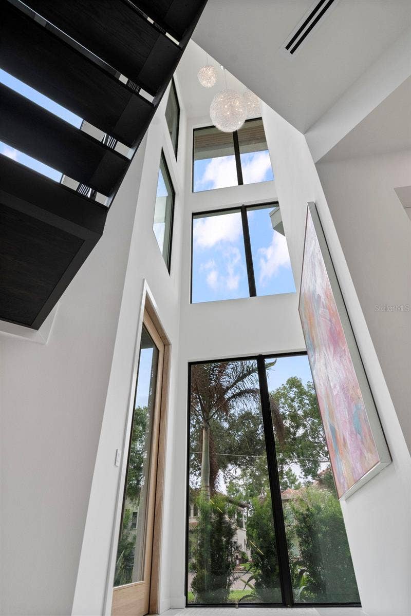 9061 RON DEN LANE, Windermere, FL 34786 FLOOR TO CEILING WINDOWS