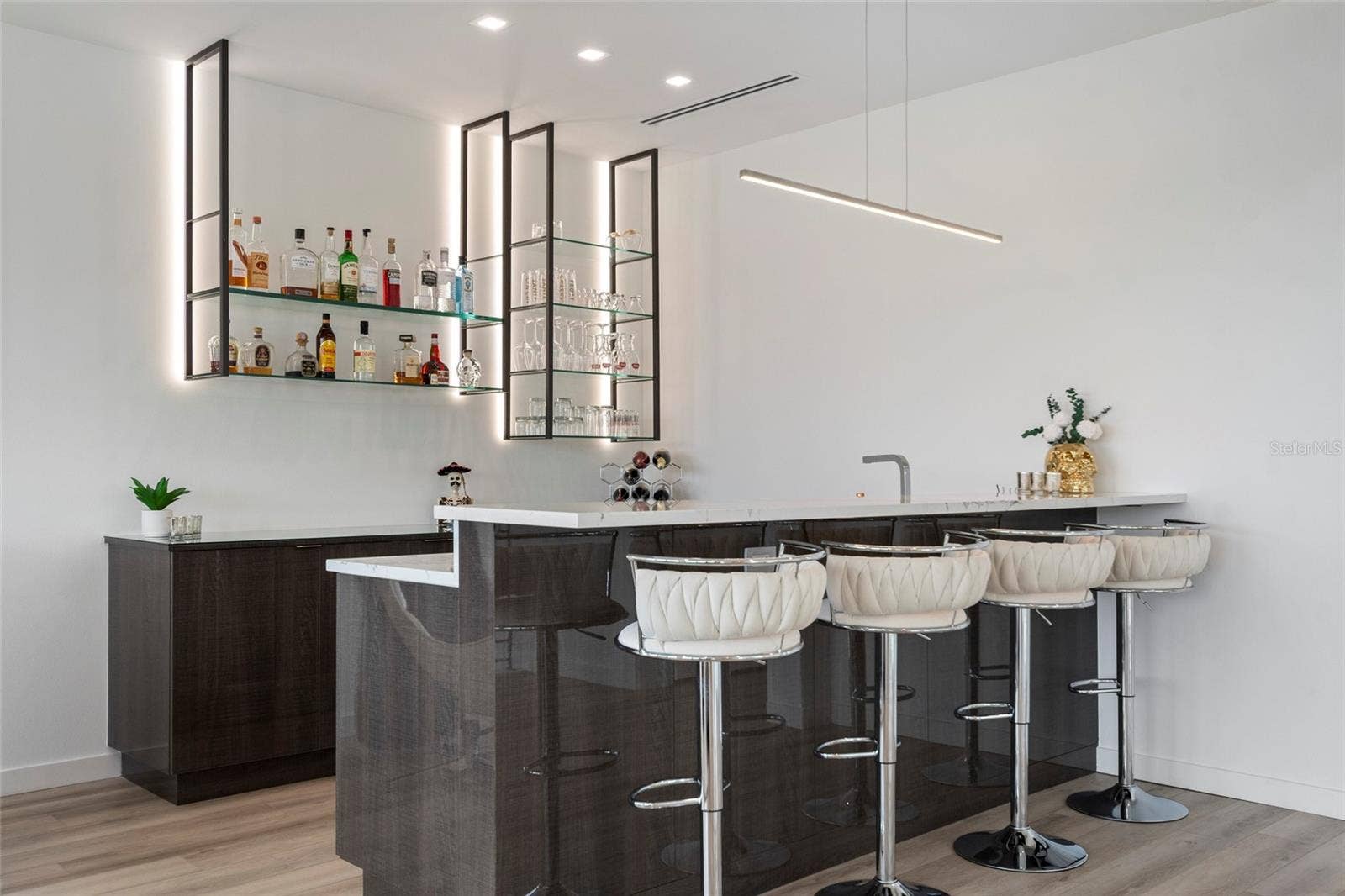 9061 RON DEN LANE, Windermere, FL 34786 WET BAR ON 3RD FLOOR