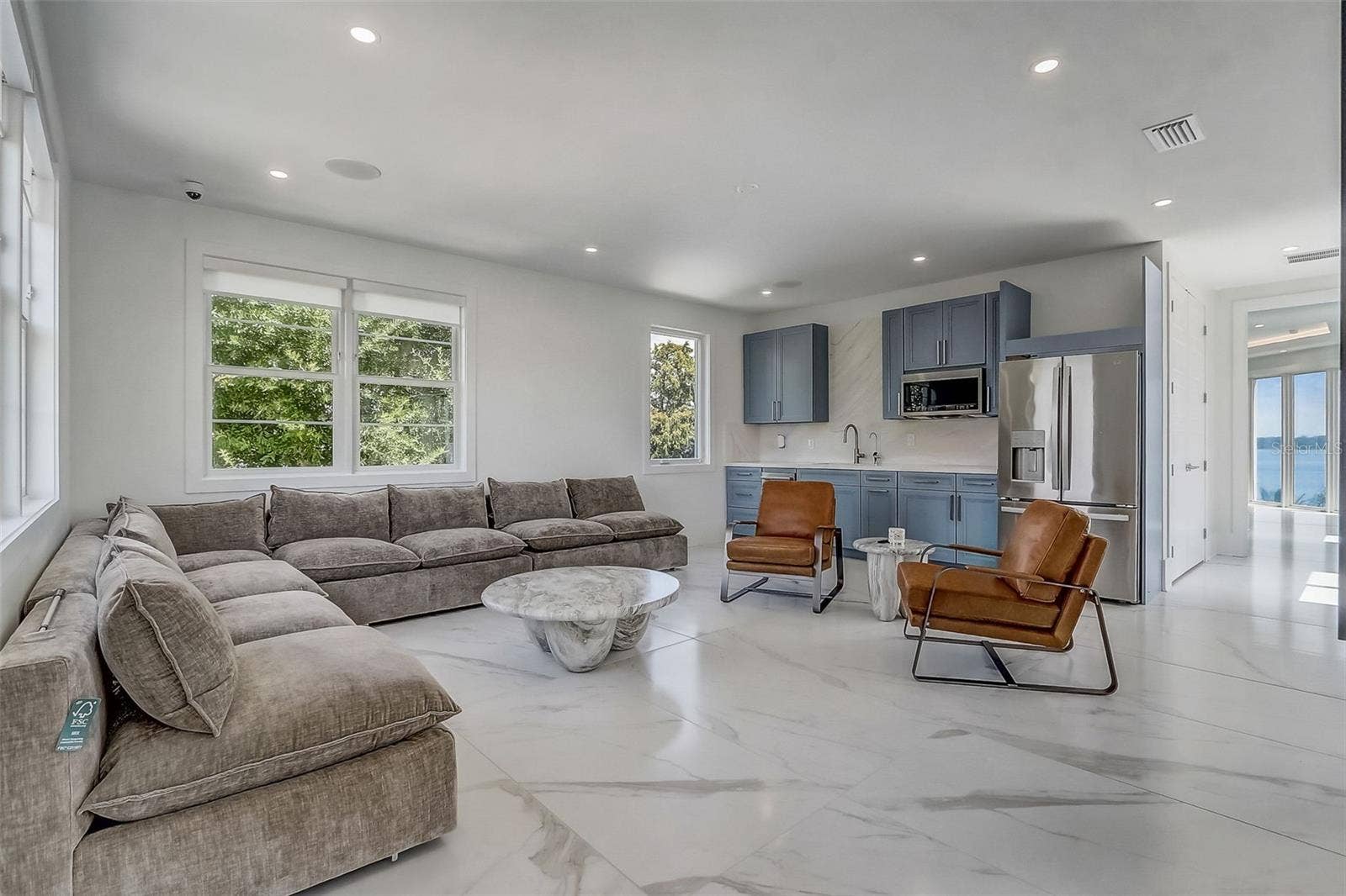 9940 LONE TREE LANE, Orlando, FL 32836 9940 LONE TREE LANE, Orlando, FL 32836