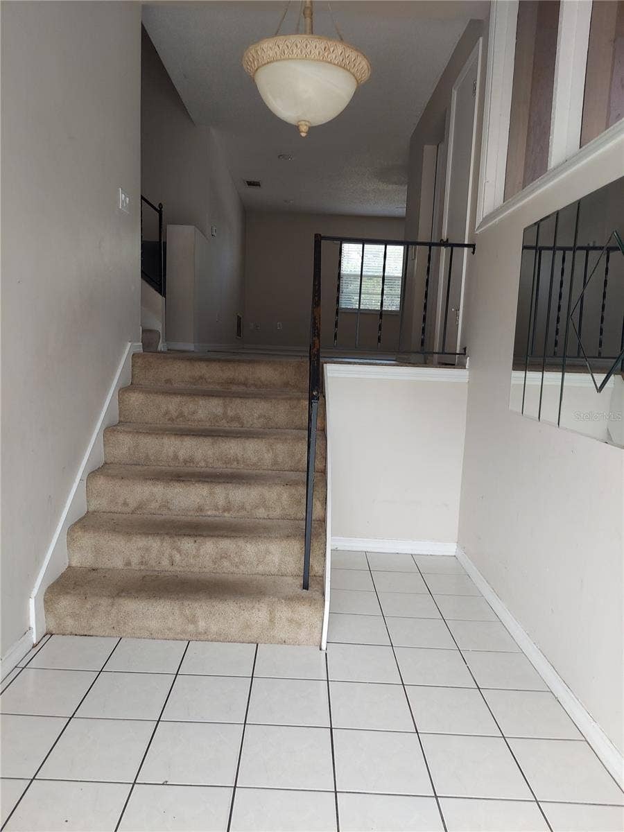 8139 LAUREL TREE DRIVE, Orlando, FL 32819
