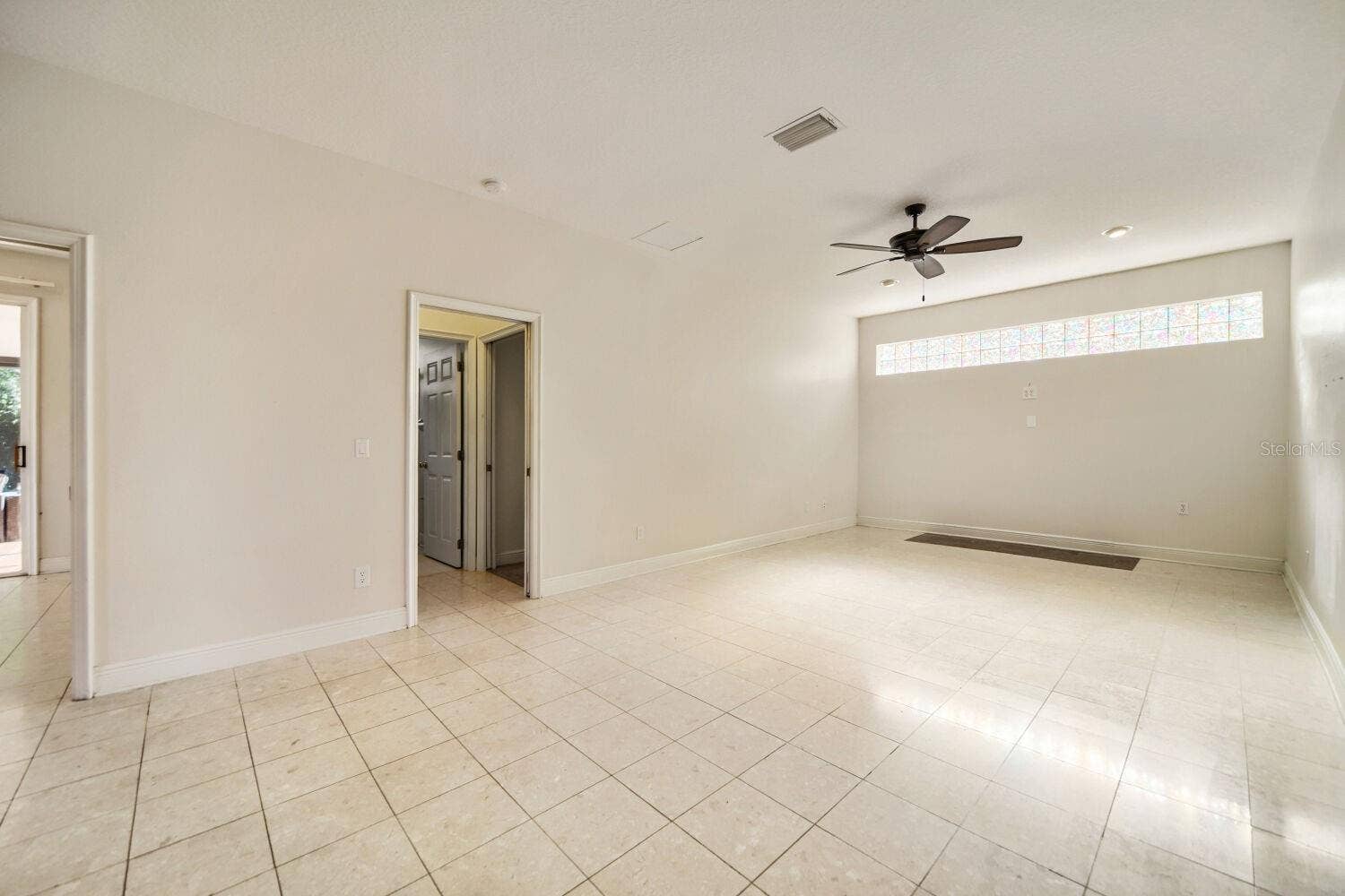 122 SOPHIA MARIE CV, Sanford, FL 32771 Family room
