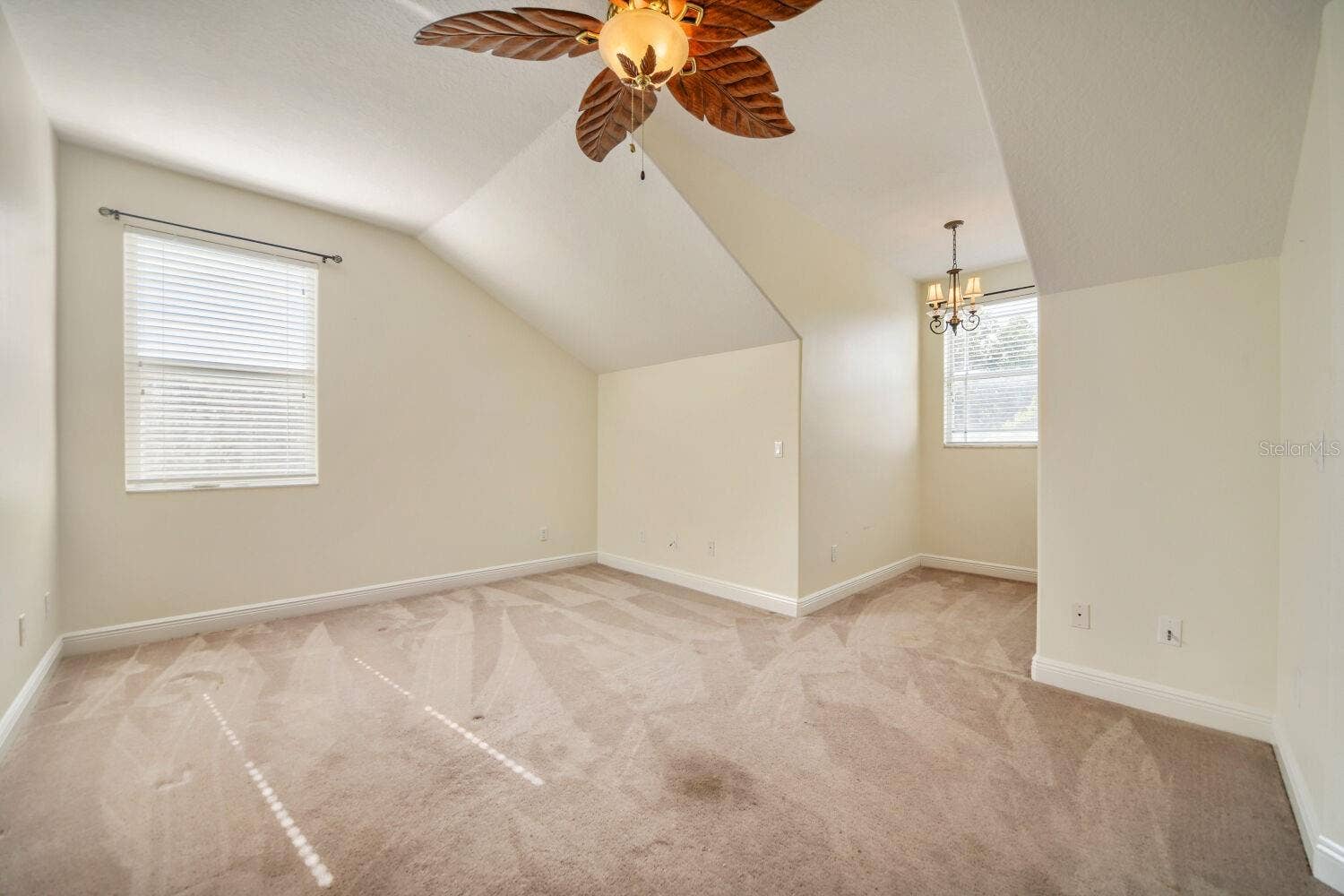 122 SOPHIA MARIE CV, Sanford, FL 32771 bed 4