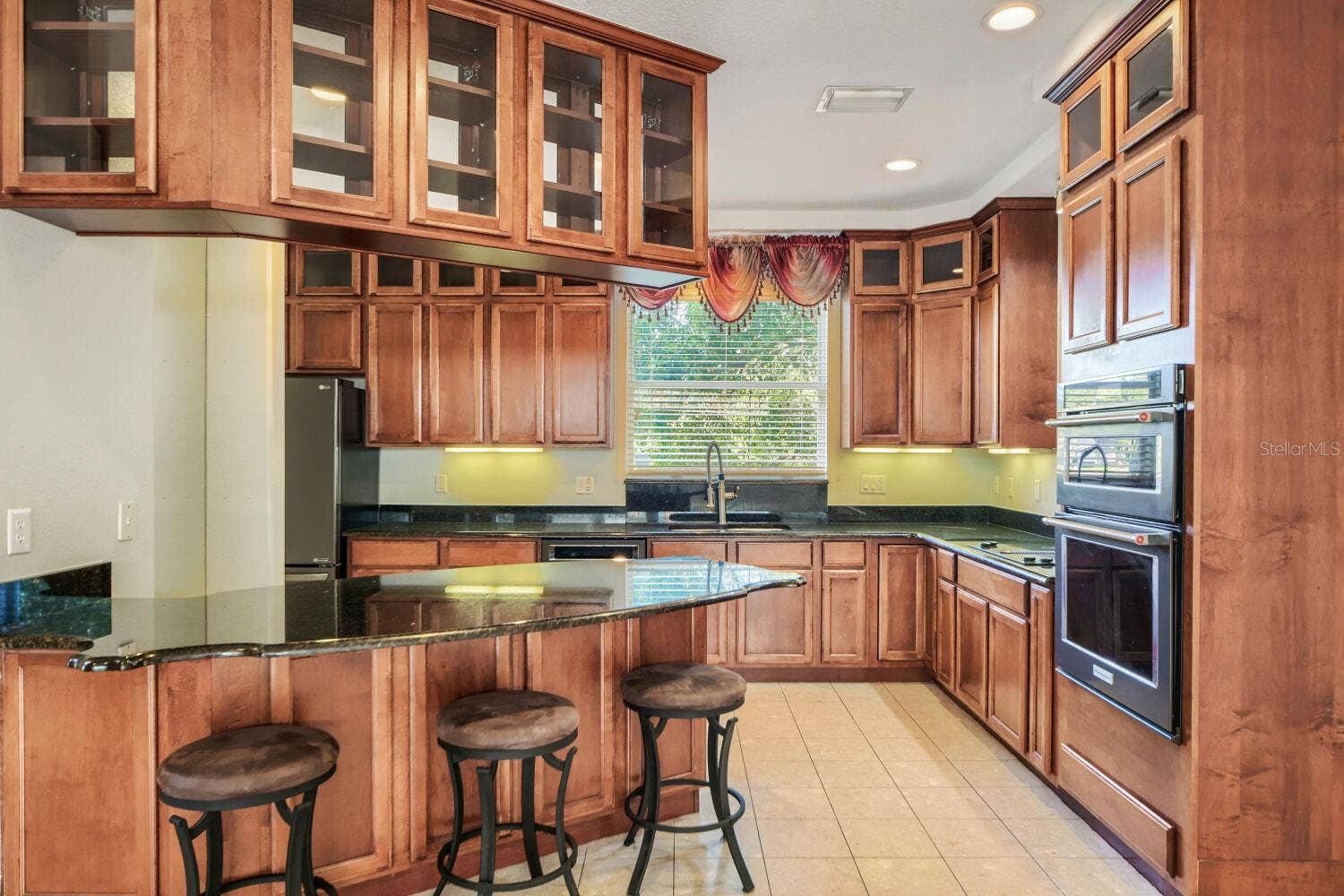 122 SOPHIA MARIE CV, Sanford, FL 32771 kitchen