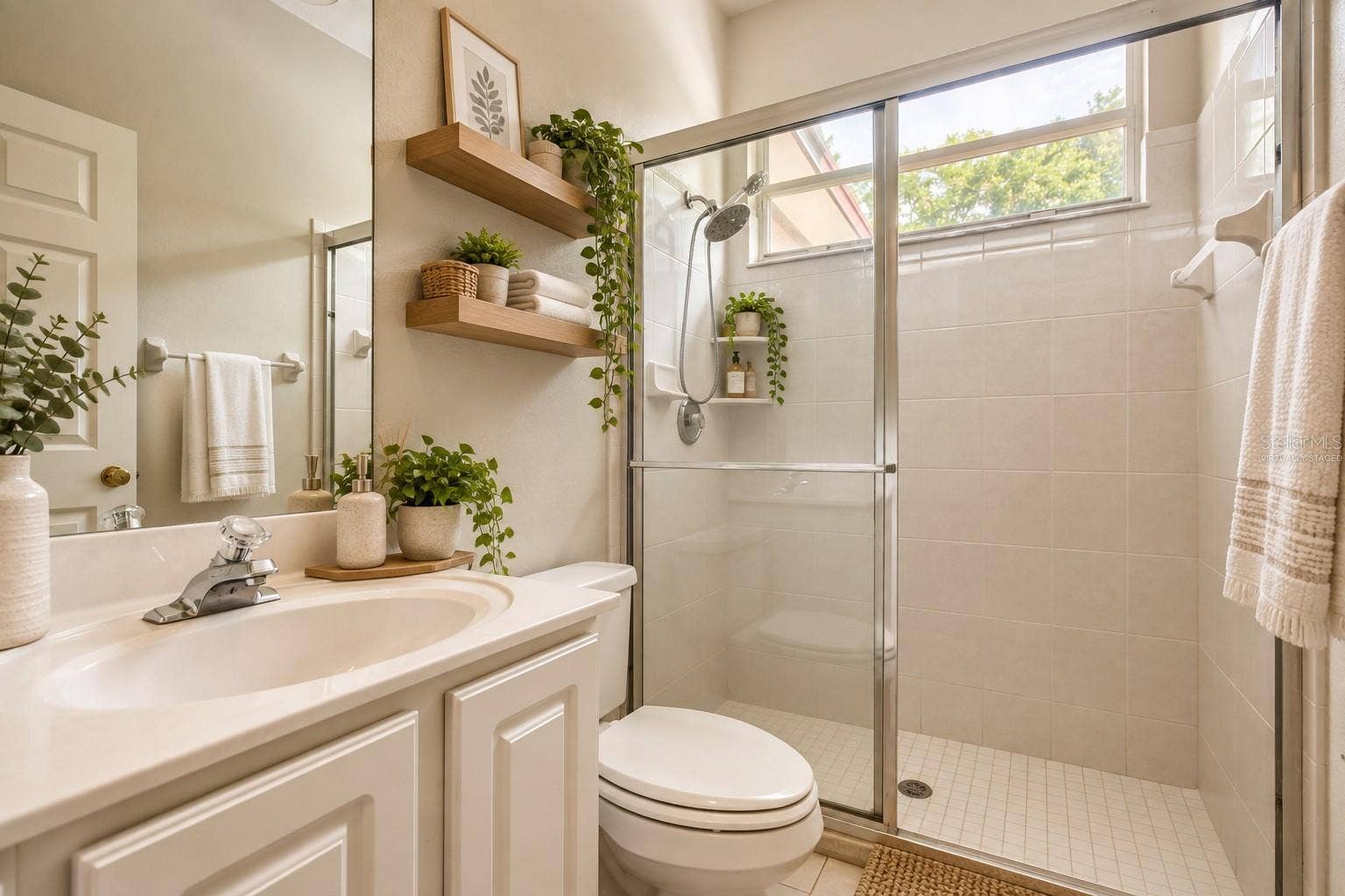 122 SOPHIA MARIE CV, Sanford, FL 32771 Bath 3 virtually staged
