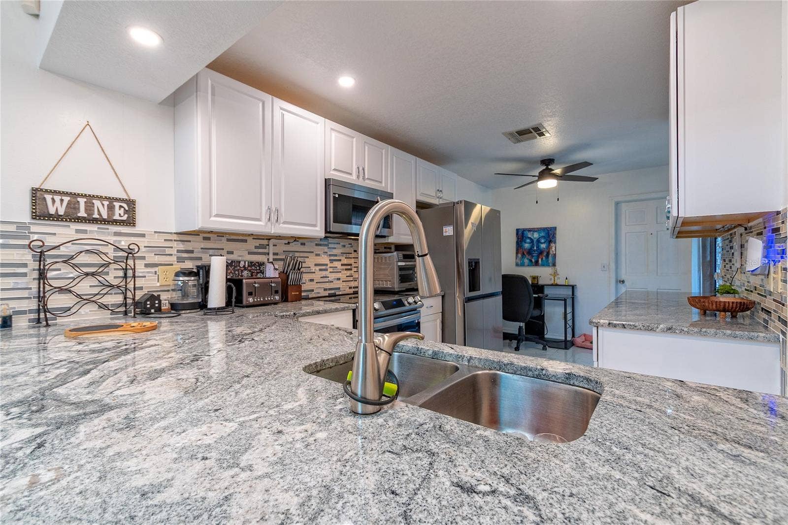7720 CHAPELHILL DRIVE, Orlando, FL 32819 7720 CHAPELHILL DRIVE, Orlando, FL 32819