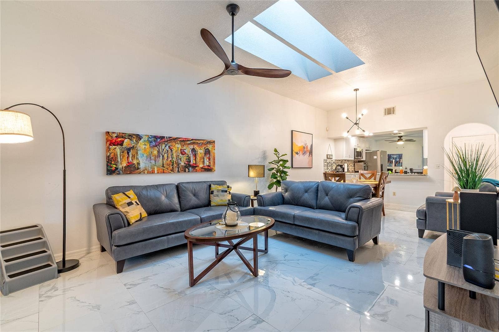 7720 CHAPELHILL DRIVE, Orlando, FL 32819 7720 CHAPELHILL DRIVE, Orlando, FL 32819