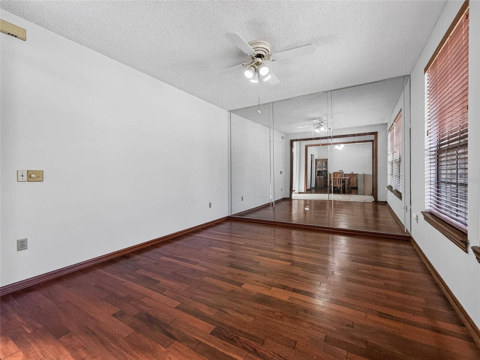 9731 SIBLEY CIRCLE, Orlando, FL 32836 9731 SIBLEY CIRCLE, Orlando, FL 32836