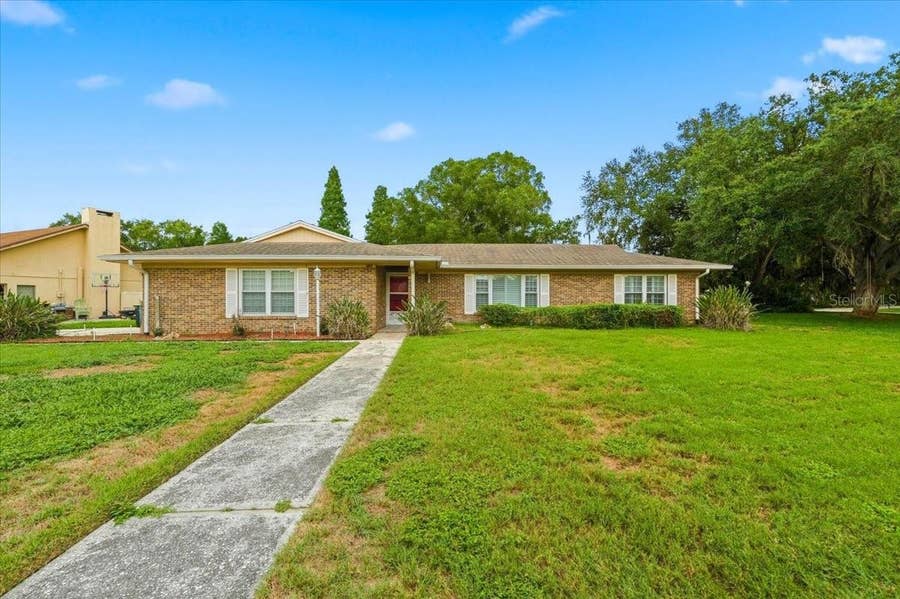 Property photo for 137 WOOD HALL DRIVE, Mulberry, FL