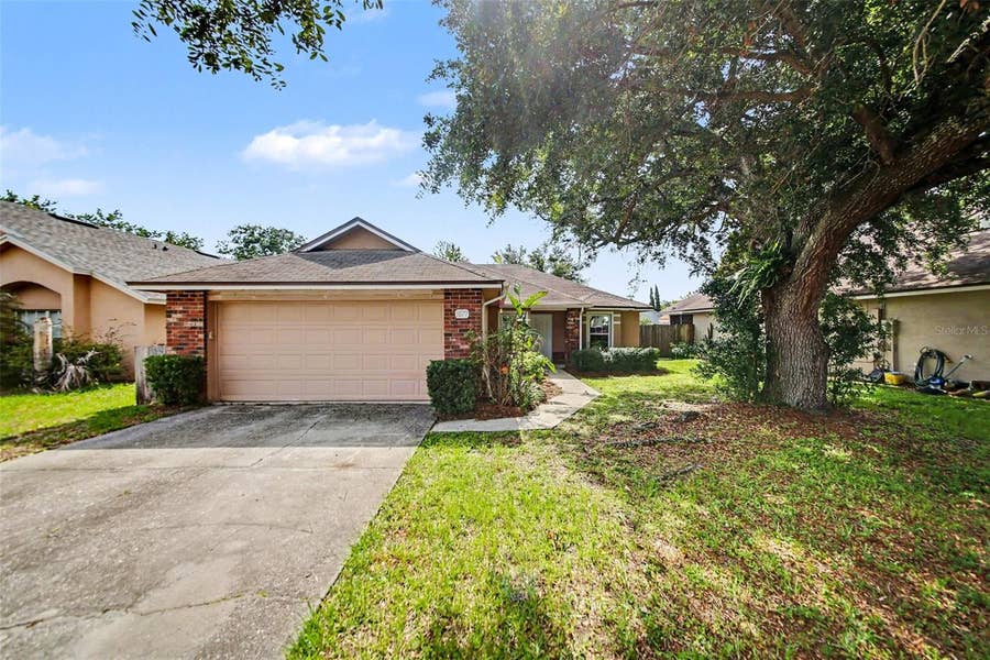 Property photo for 1077 SUGARBERRY TRAIL, Oviedo, FL