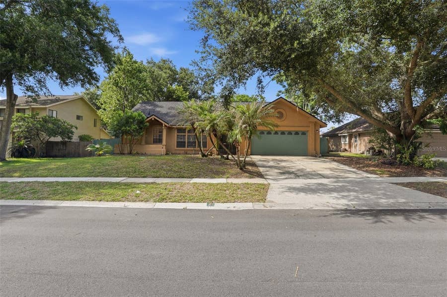 Property photo for 733 SWAYING PALM DRIVE, Apopka, FL