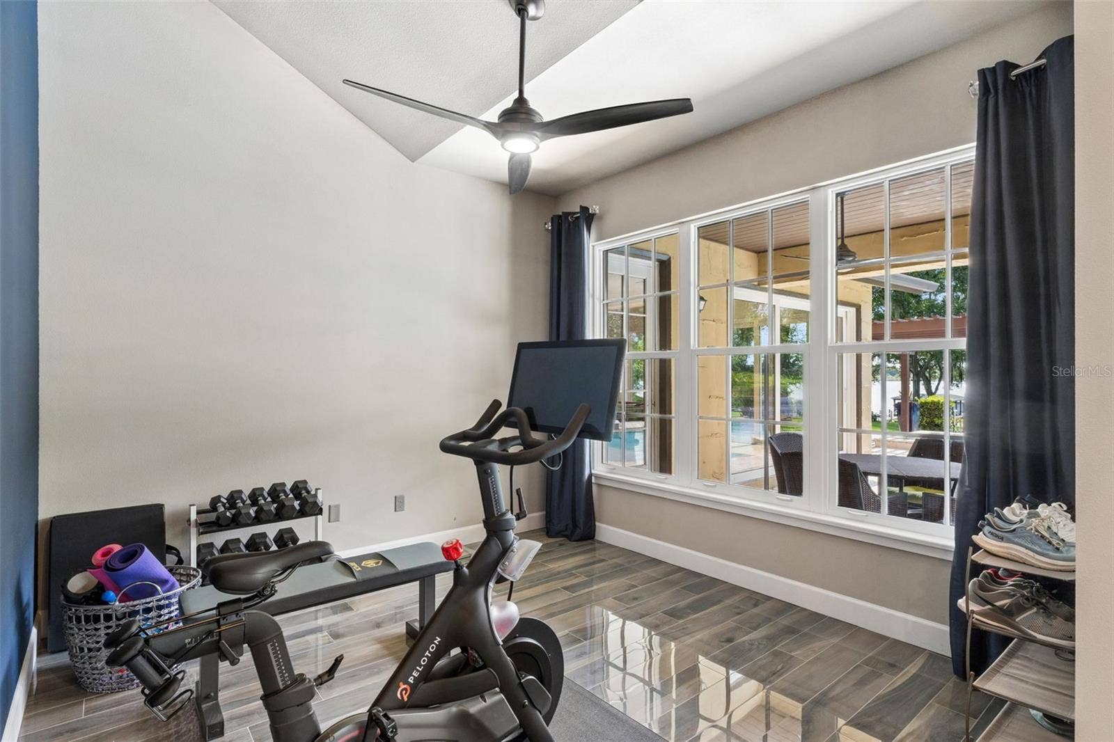 1629 HEMPEL AVENUE, Windermere, FL 34786 Primary Flex Space. Workout area, Library, Small office, Nursery. Whatever you choose you have a view of the Lake