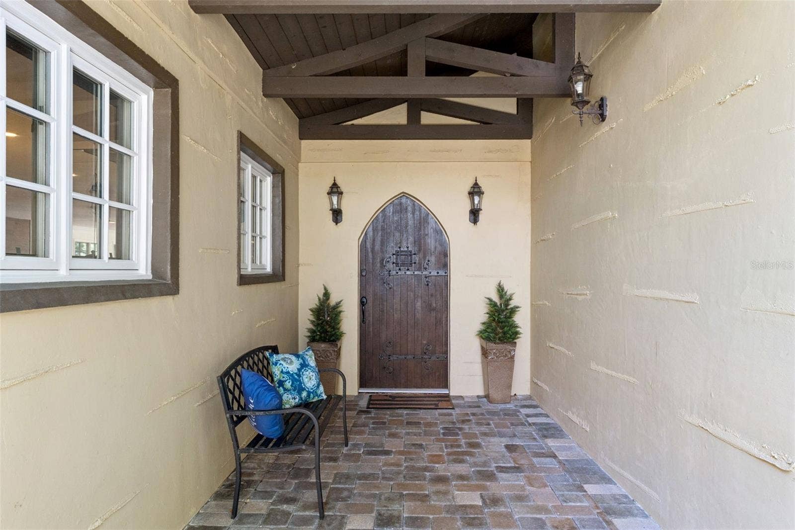 1629 HEMPEL AVENUE, Windermere, FL 34786 Covered Entry
