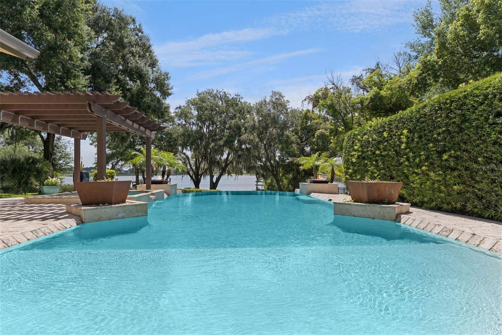 1629 HEMPEL AVENUE, Windermere, FL 34786 Its always 5 o'clock here. You'll never want to leave.