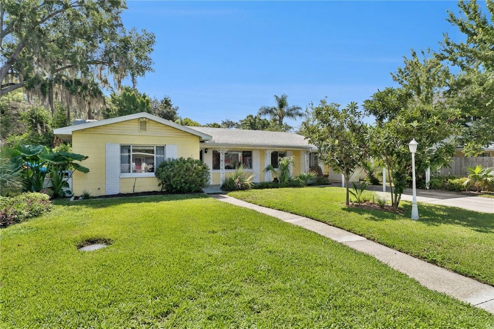 1003 LAKE BELL DRIVE, Winter Park, FL 32789 1003 LAKE BELL DRIVE, Winter Park, FL 32789