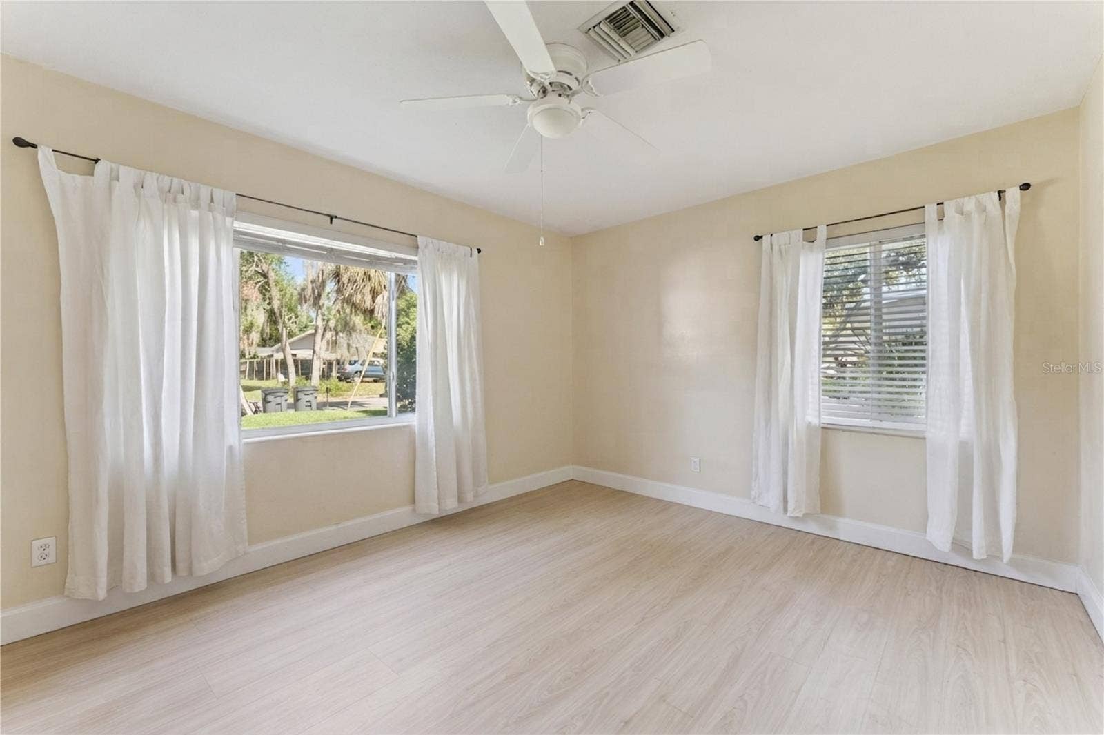 1003 LAKE BELL DRIVE, Winter Park, FL 32789 1003 LAKE BELL DRIVE, Winter Park, FL 32789