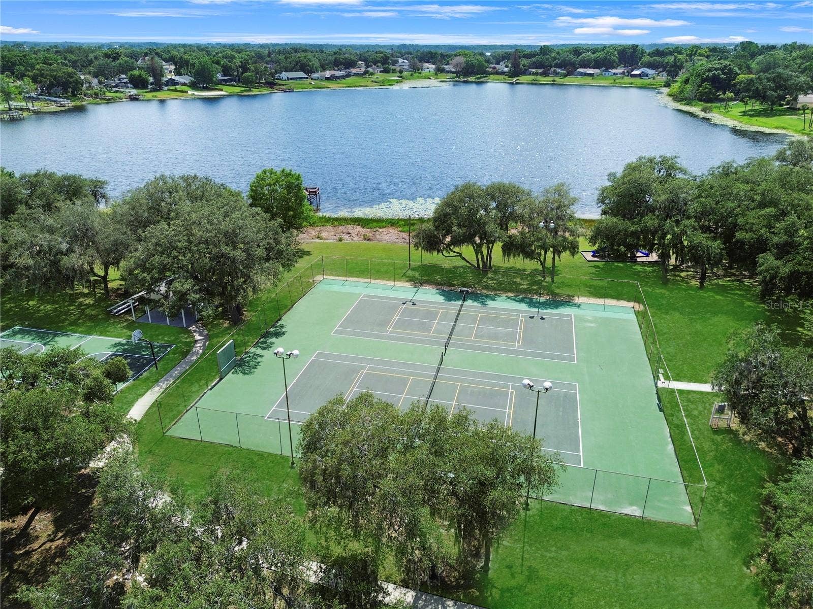 8628 GRANADA BOULEVARD, Orlando, FL 32836 8628 GRANADA BOULEVARD, Orlando, FL 32836