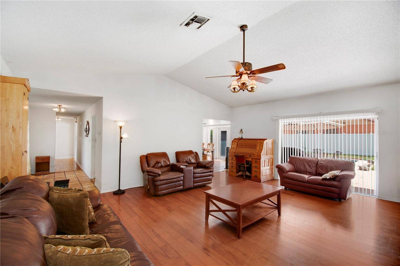 8628 GRANADA BOULEVARD, Orlando, FL 32836 8628 GRANADA BOULEVARD, Orlando, FL 32836