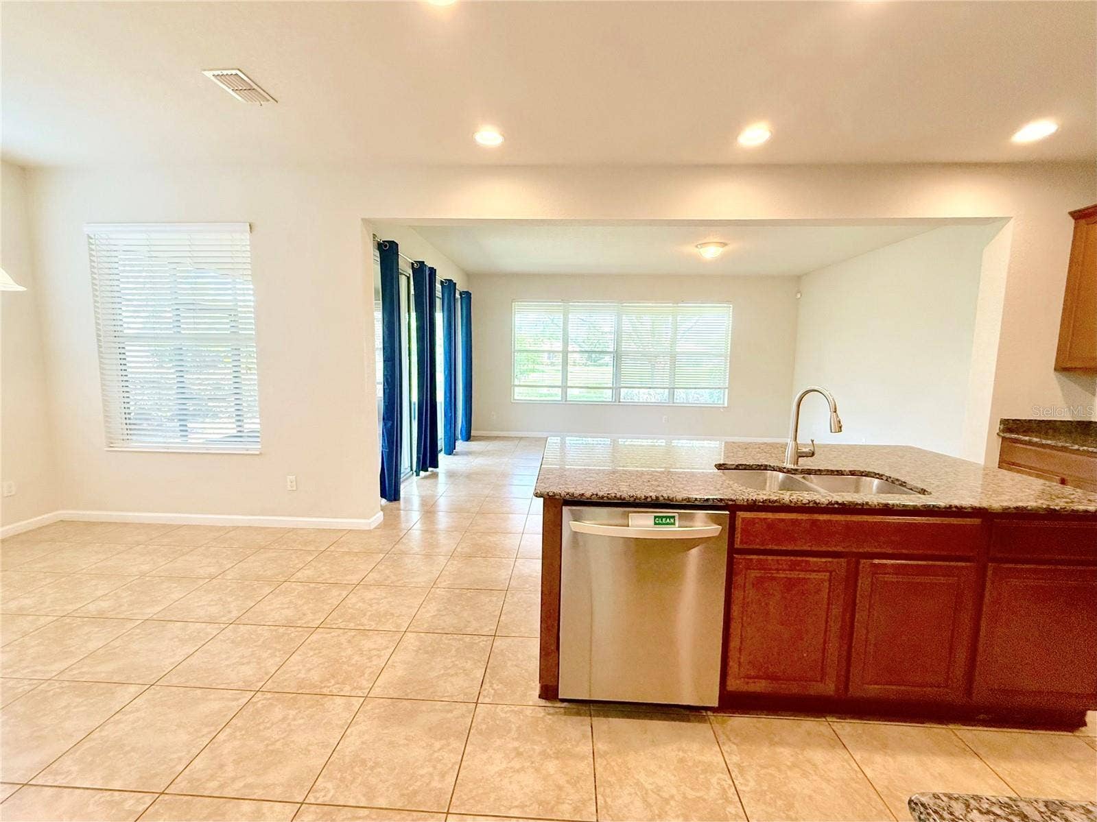 11848 ZELKOVA LANE, Orlando, FL 32827 11848 ZELKOVA LANE, Orlando, FL 32827