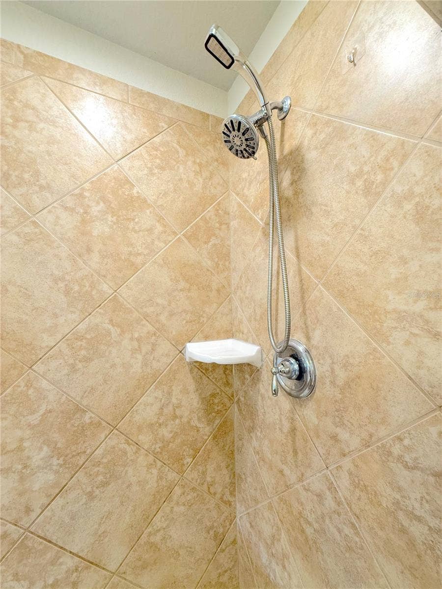 11848 ZELKOVA LANE, Orlando, FL 32827 Master Bathroom