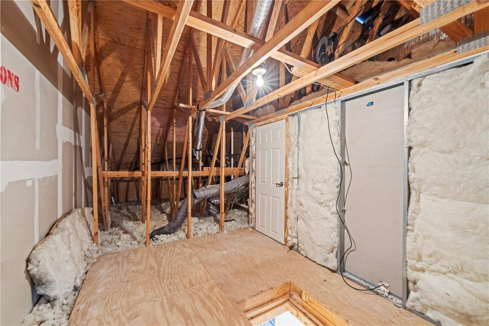 2843 UPPER PARK ROAD, Orlando, FL 32814 3rd floor air conditioned 10x10 storage space