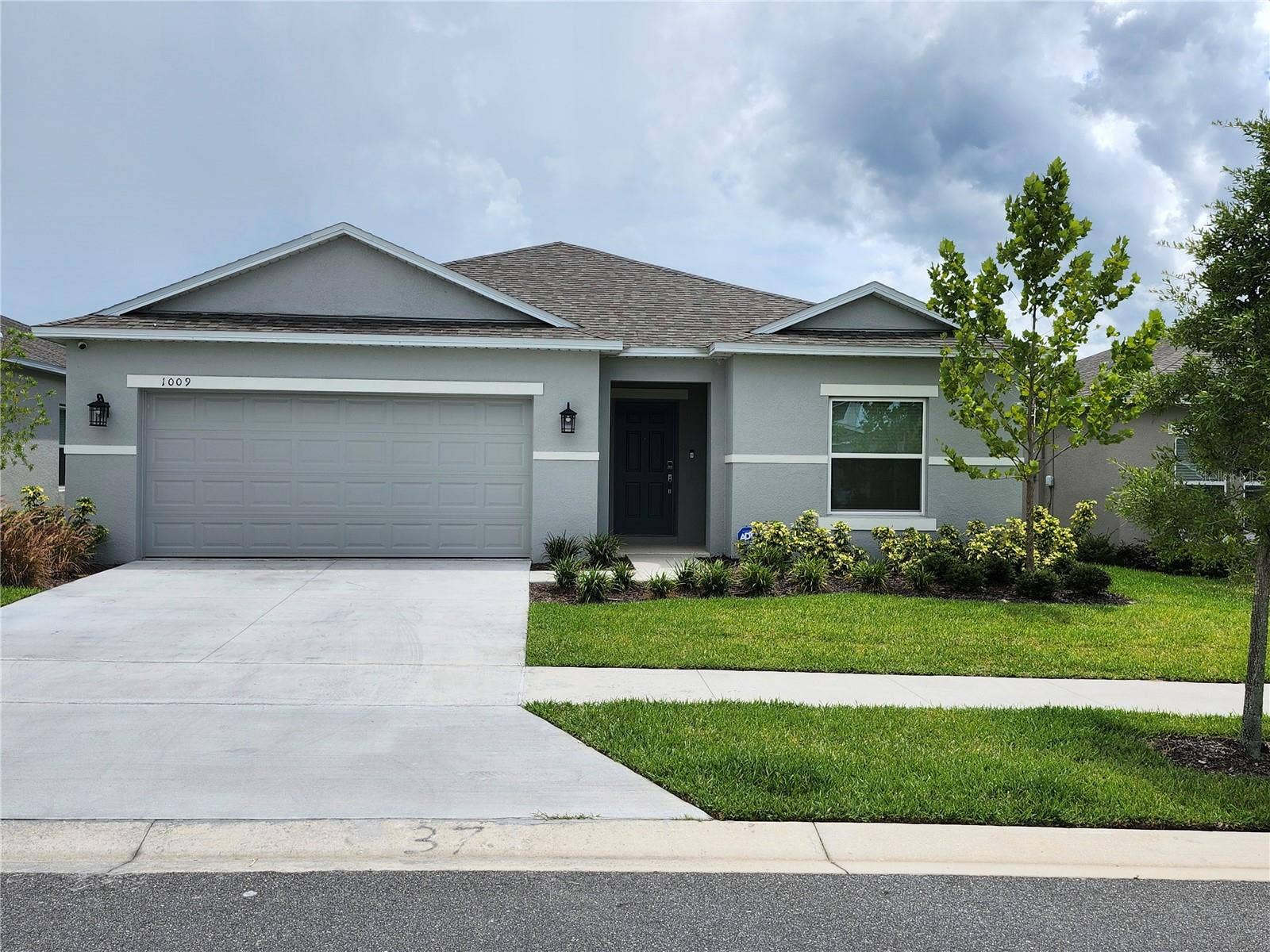 1009 CALICO POINTE CIRCLE, Groveland, FL 34736