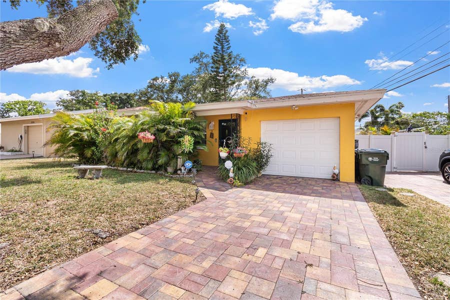 Property photo for 2042 ISABELLE STREET, Largo, FL