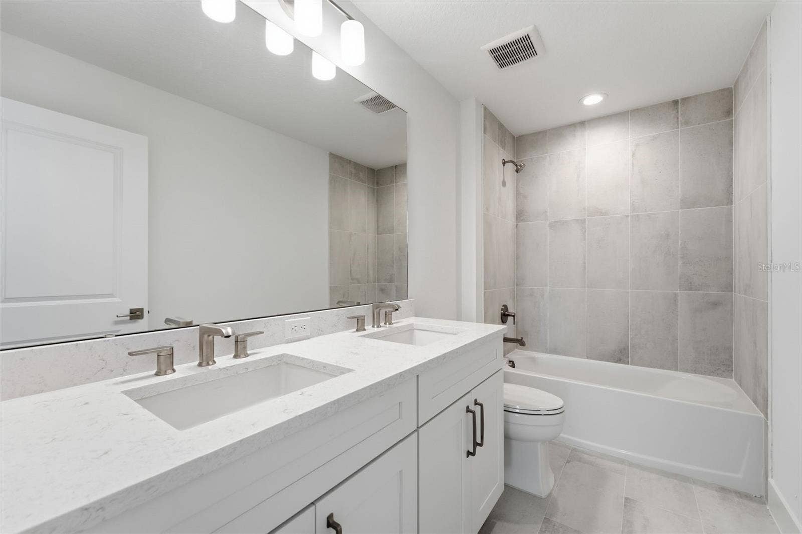 1527 RIDGEBACK LANE, Apopka, FL 32703 1527 RIDGEBACK LANE, Apopka, FL 32703