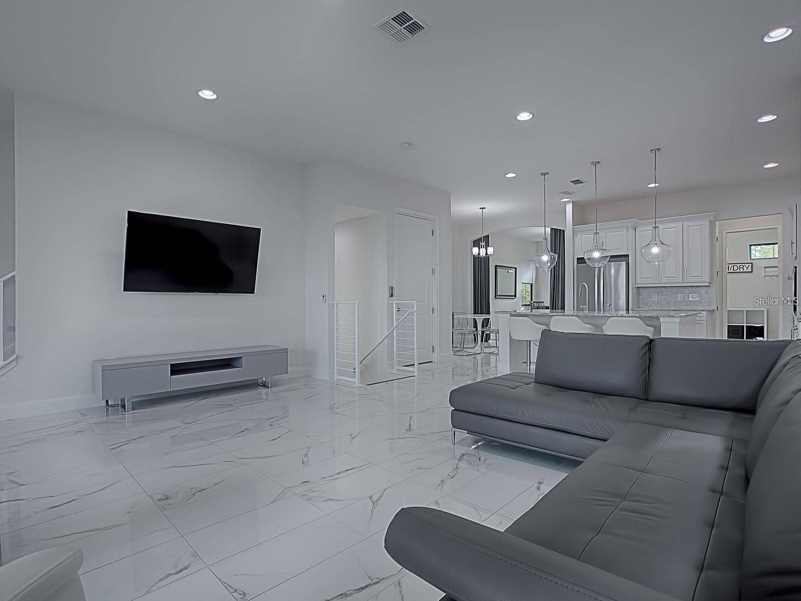 7661 TOSCANA BOULEVARD, Orlando, FL 32819 7661 TOSCANA BOULEVARD, Orlando, FL 32819