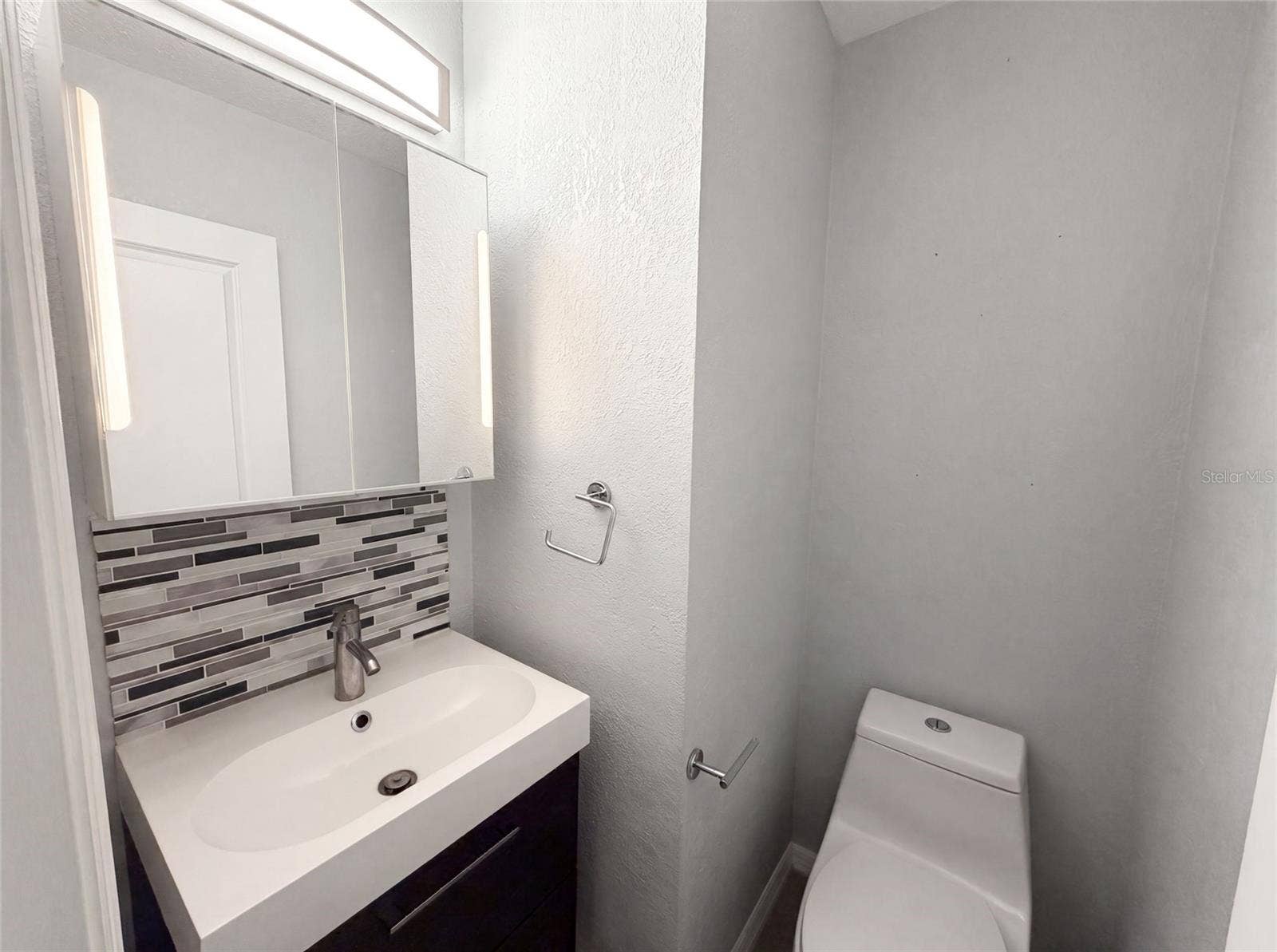 2308 S PARK AVENUE, Sanford, FL 32771 2308 S PARK AVENUE, Sanford, FL 32771