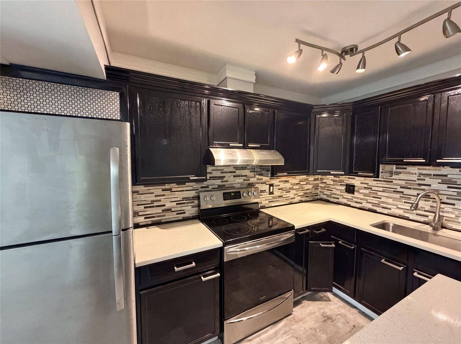 2308 S PARK AVENUE, Sanford, FL 32771 2308 S PARK AVENUE, Sanford, FL 32771