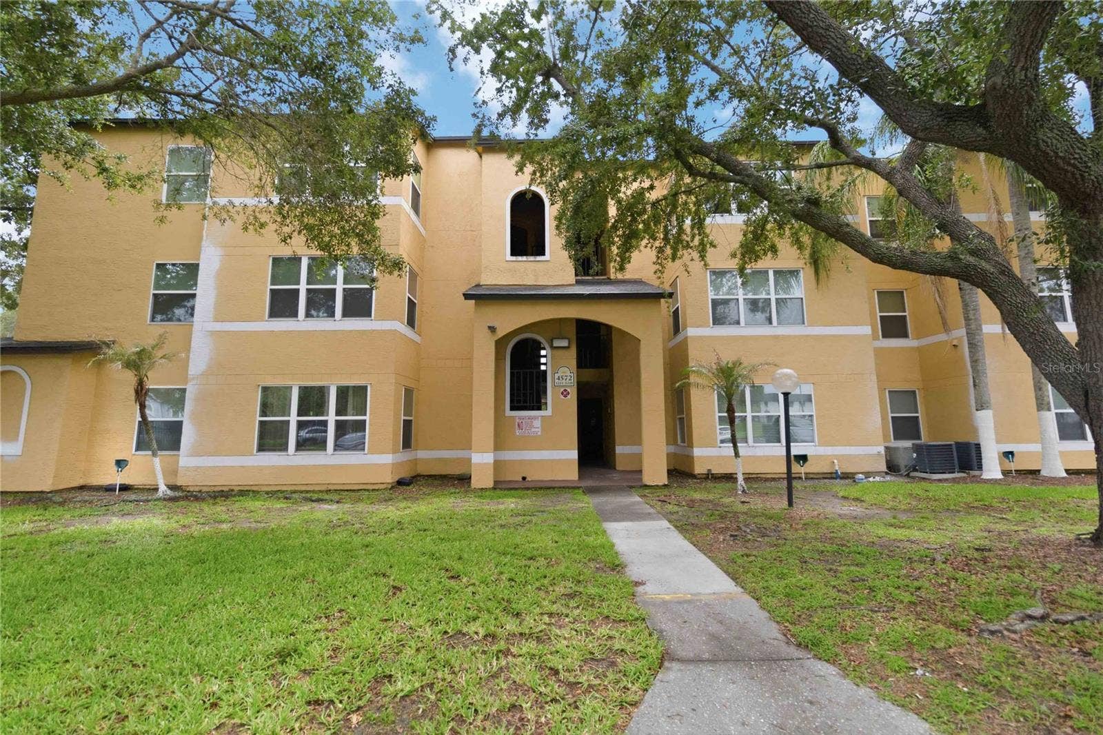 4572 COMMANDER DRIVE, #1227, Orlando, FL 32822 4572 COMMANDER DRIVE, #1227, Orlando, FL 32822