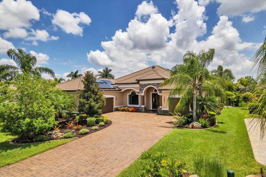 Property photo for 957 145TH STREET CIRCLE NE, Bradenton, FL