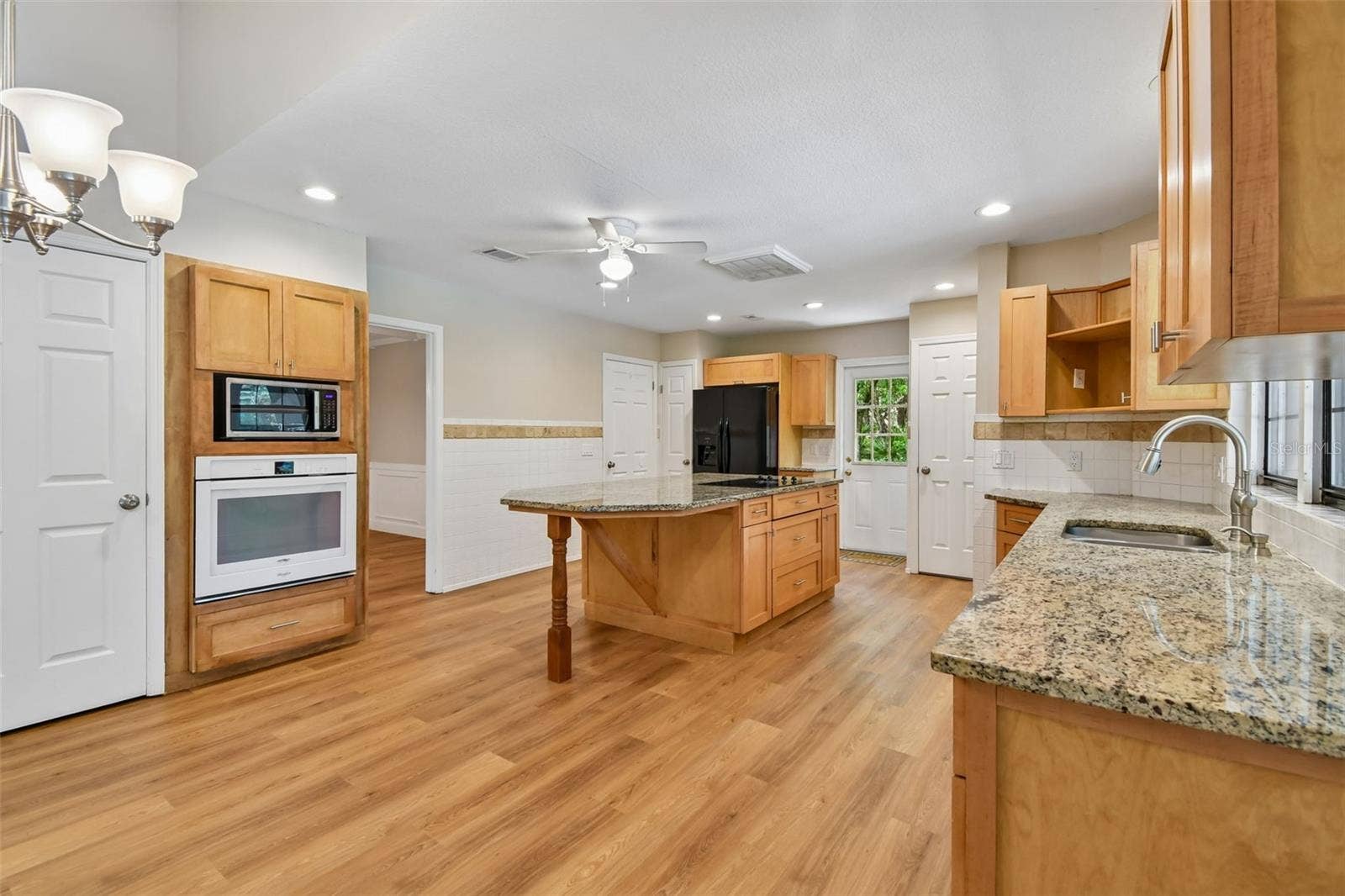 755 KEENELAND PIKE, Lake Mary, FL 32746 Kitchen