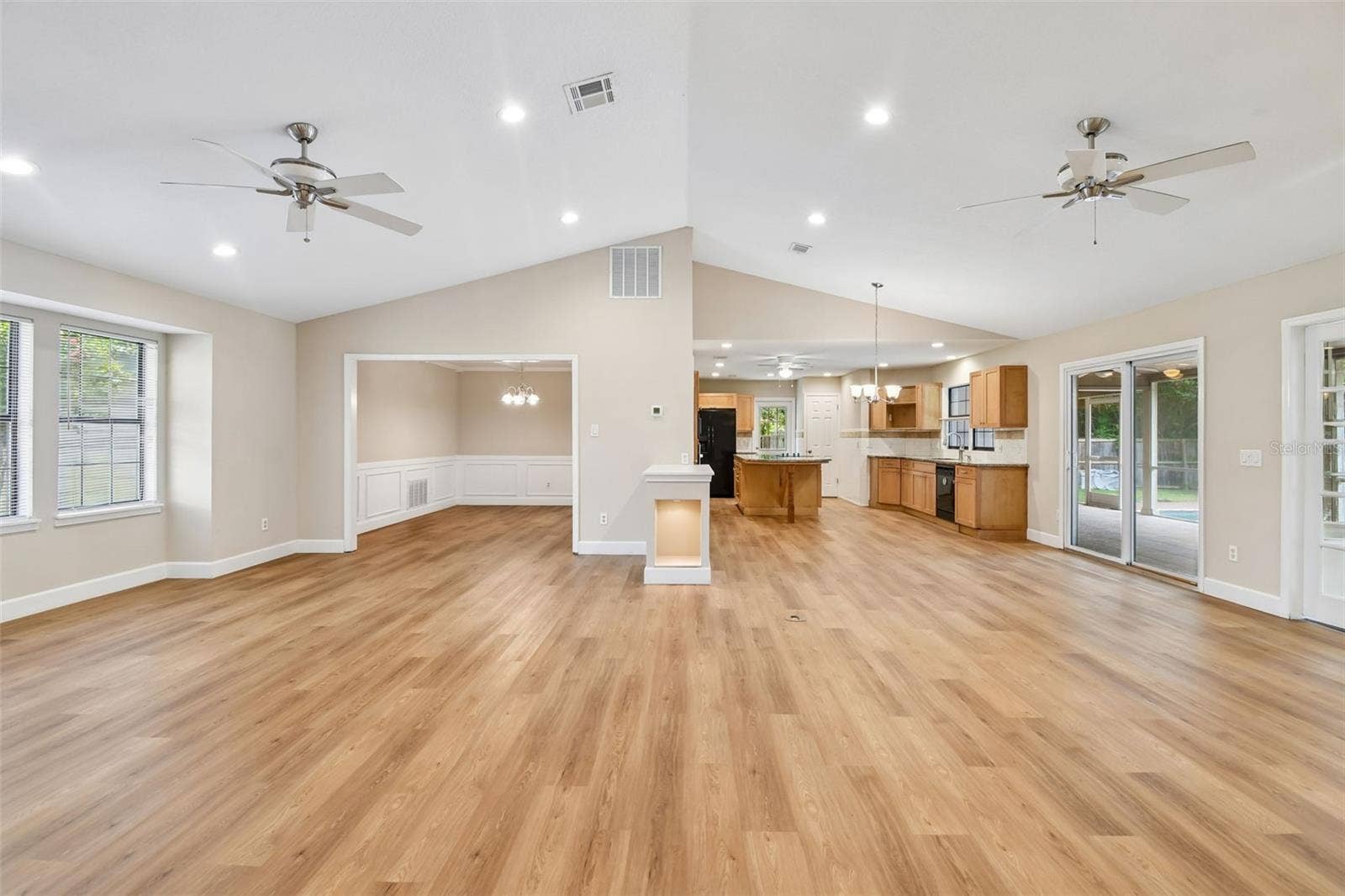 755 KEENELAND PIKE, Lake Mary, FL 32746 Great Room, Game Room, Dining Room and Kitchen