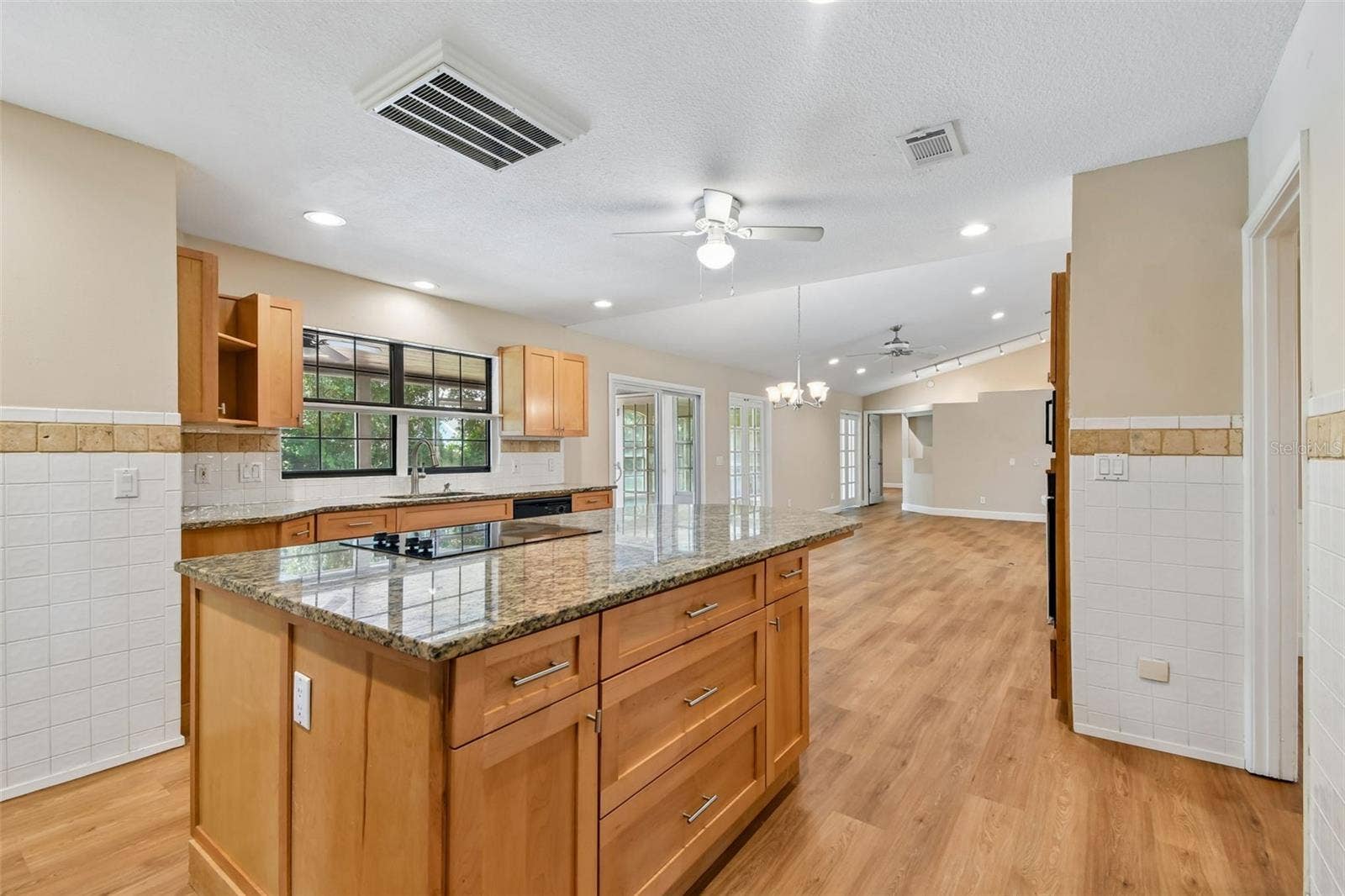 755 KEENELAND PIKE, Lake Mary, FL 32746 Kitchen