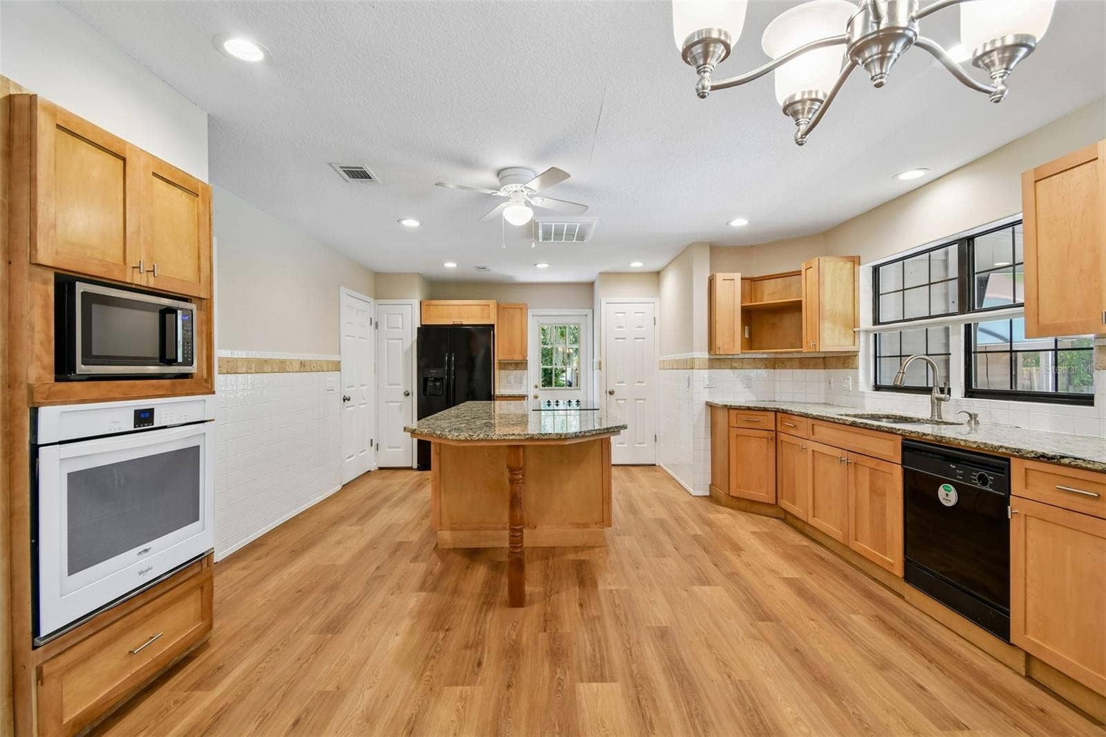 755 KEENELAND PIKE, Lake Mary, FL 32746 Kitchen