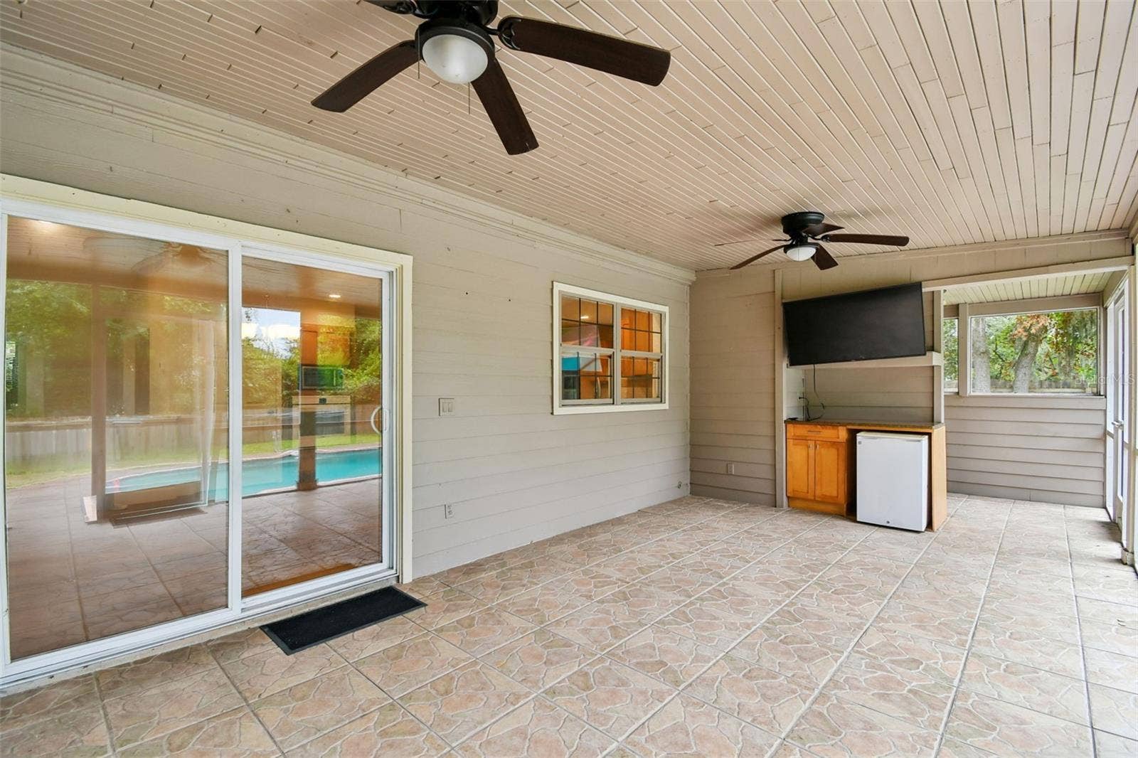755 KEENELAND PIKE, Lake Mary, FL 32746 Enclosed Lanai