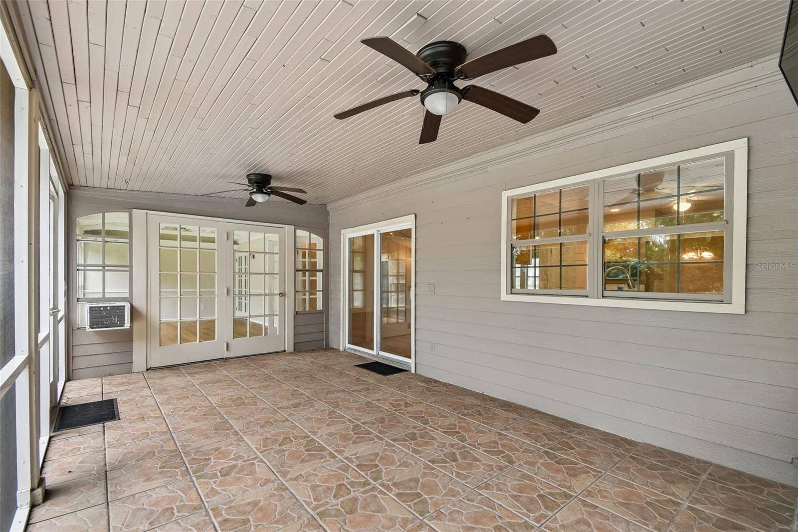 755 KEENELAND PIKE, Lake Mary, FL 32746 Enclosed Lanai