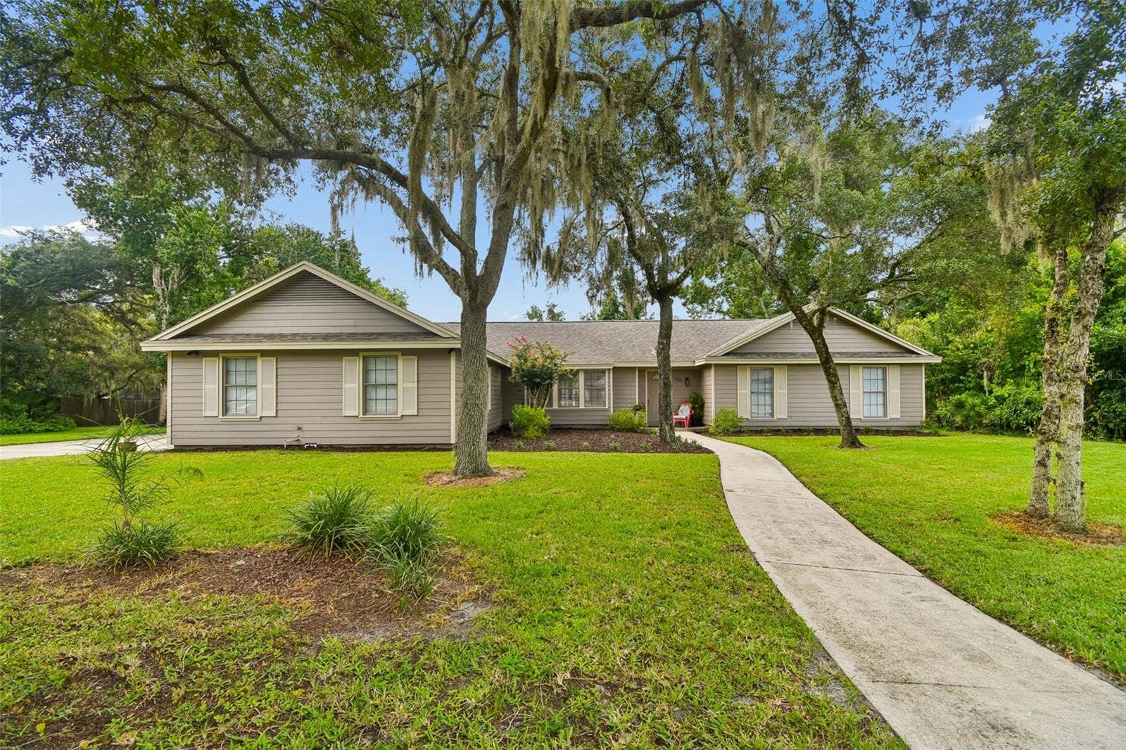 755 KEENELAND PIKE, Lake Mary, FL 32746 Welcome Home!