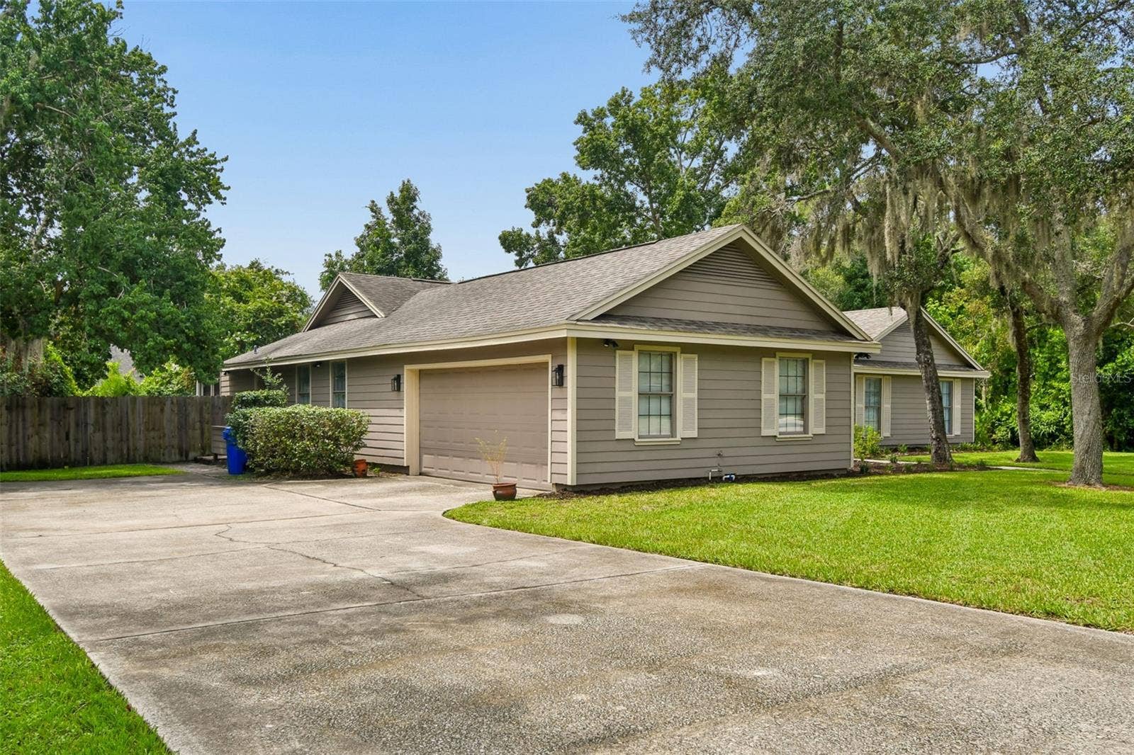 755 KEENELAND PIKE, Lake Mary, FL 32746 Side View of Home