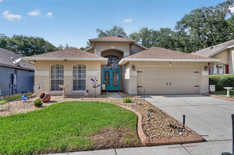 Property photo for 160 EASTON CIRCLE, Oviedo, FL