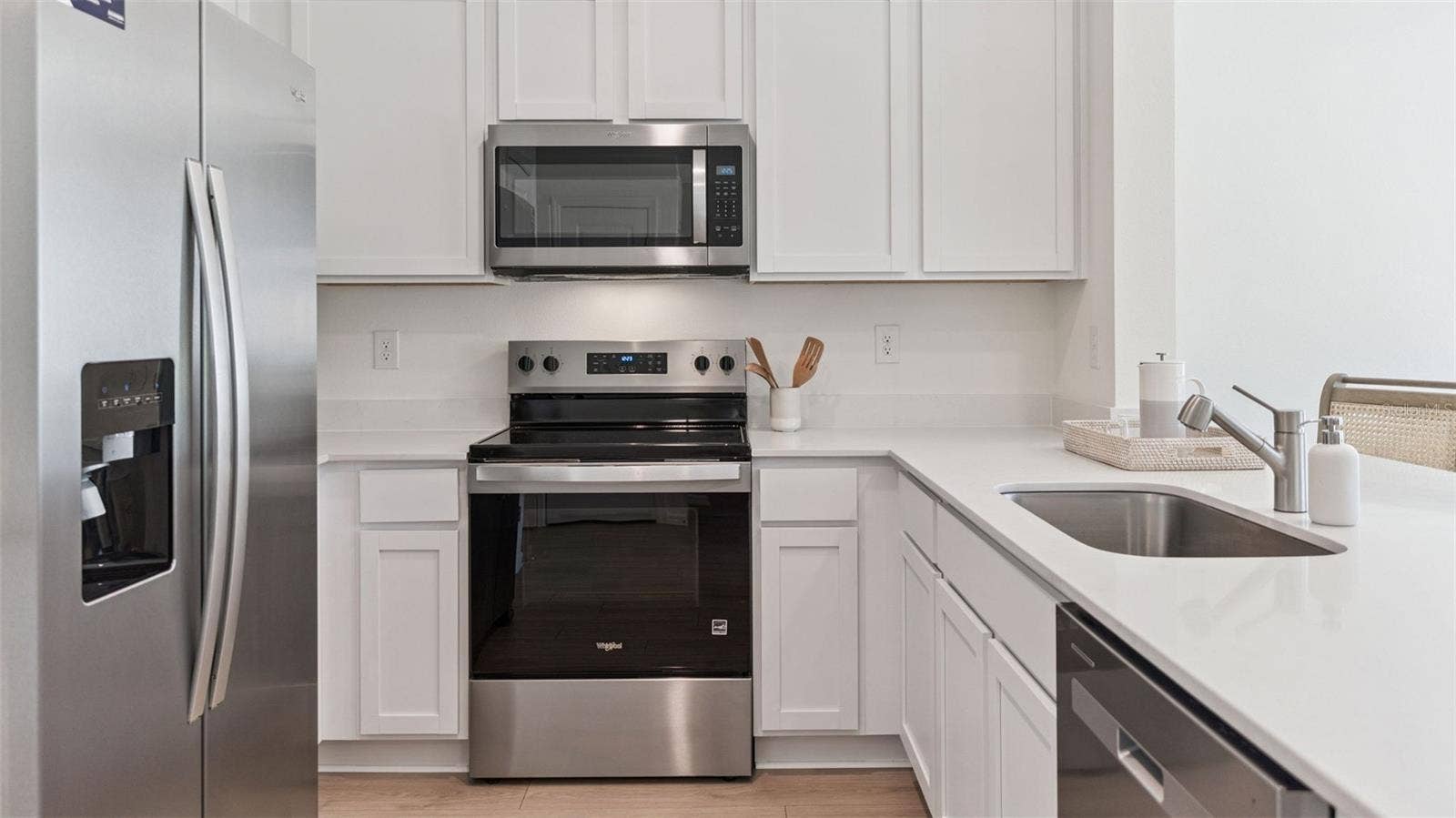 522 PROSECCO DRIVE, Daytona Beach, FL 32117 522 PROSECCO DRIVE, Daytona Beach, FL 32117