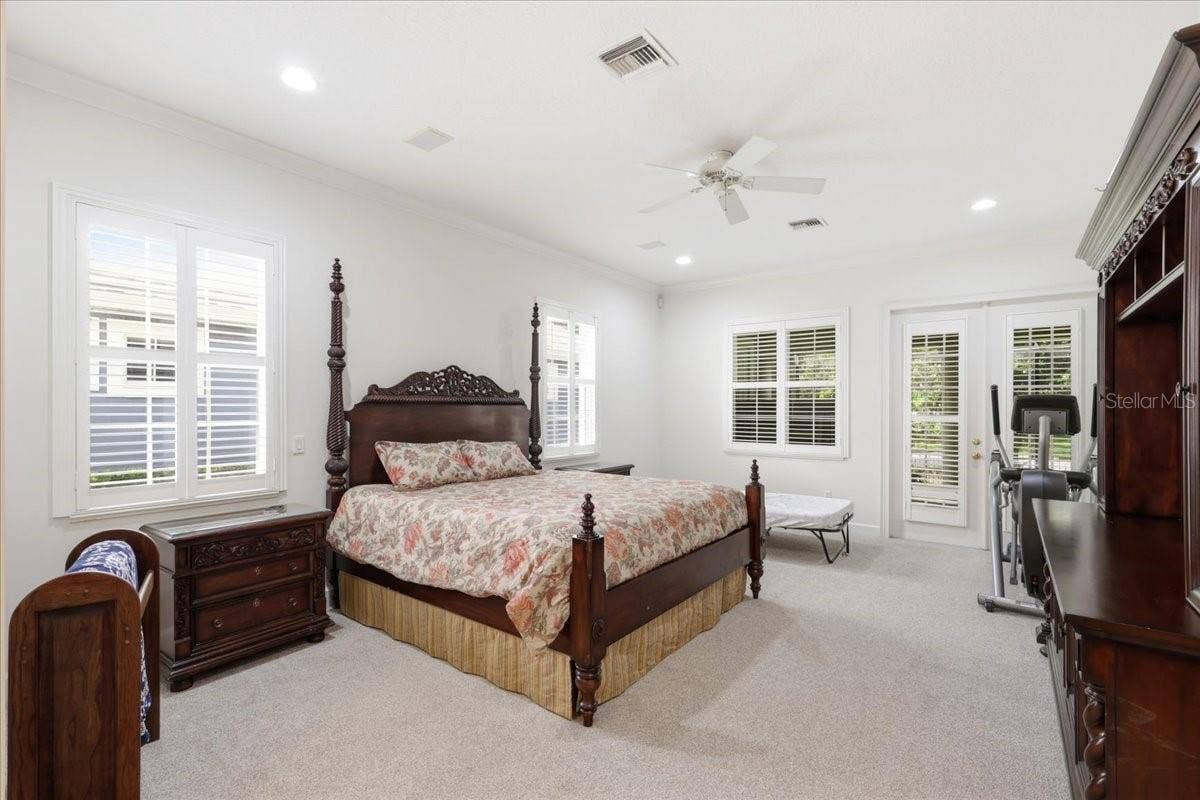6124 FOXFIELD COURT, Windermere, FL 34786 6124 FOXFIELD COURT, Windermere, FL 34786