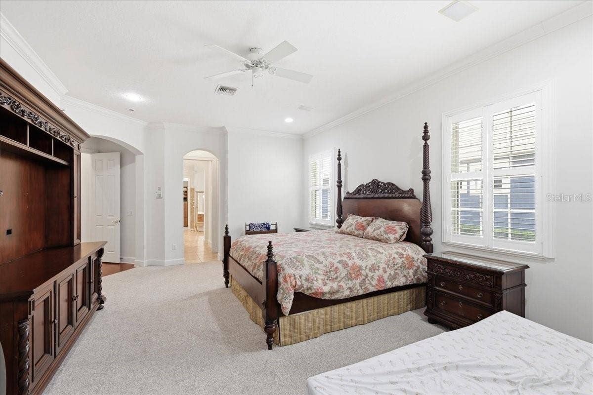 6124 FOXFIELD COURT, Windermere, FL 34786 6124 FOXFIELD COURT, Windermere, FL 34786