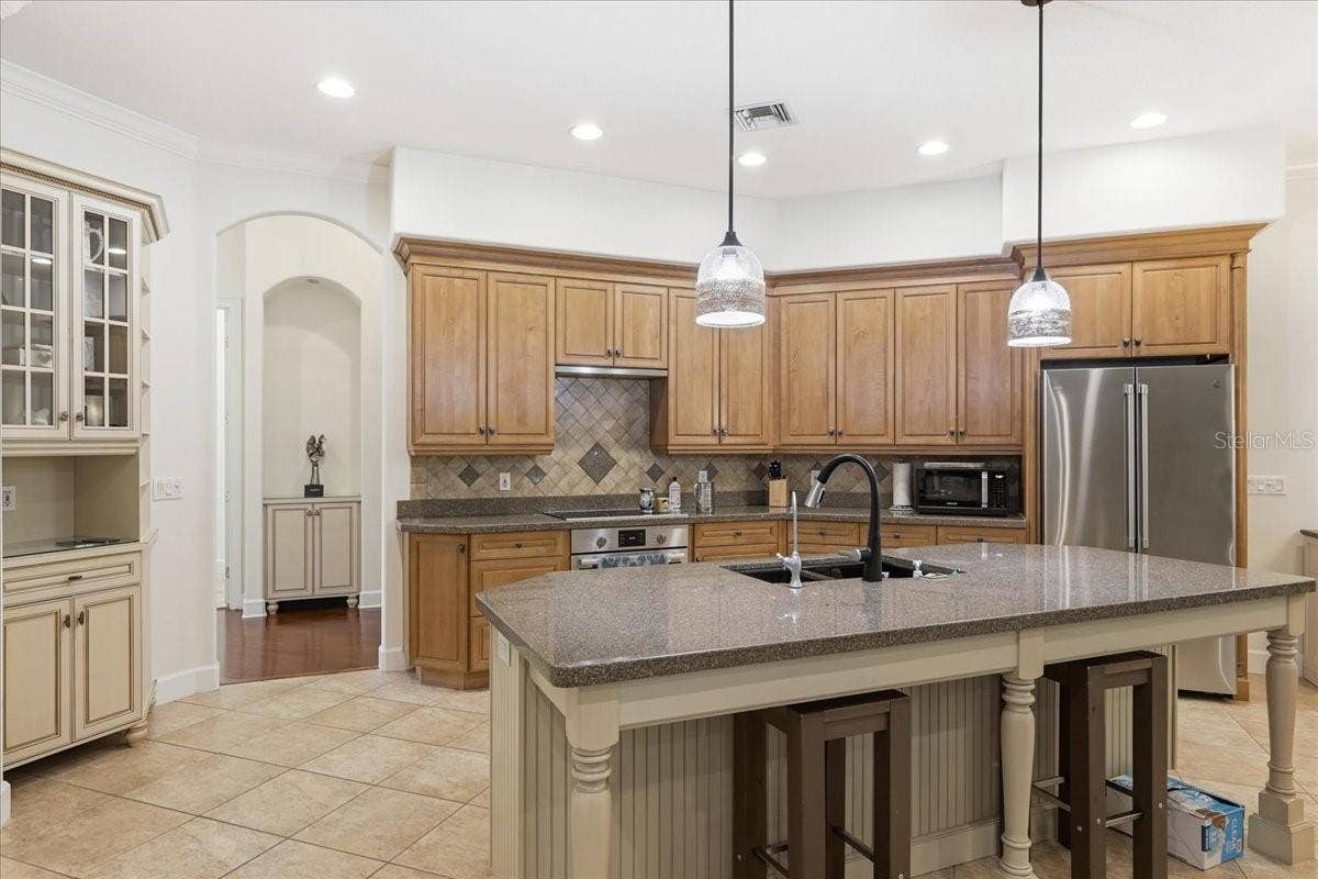 6124 FOXFIELD COURT, Windermere, FL 34786 6124 FOXFIELD COURT, Windermere, FL 34786
